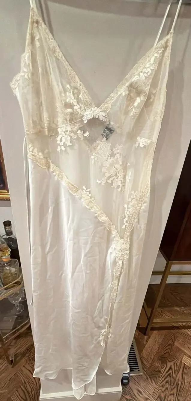 Vintage Jon Quil Samandi Ivory Satin and Lace Chemise bridal Nightgown size S